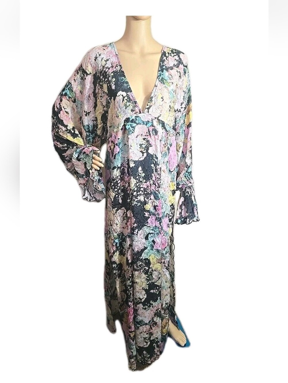 Hemant & Nandita Teien Flowy Floral Caftan  in Black and Pastels Size L